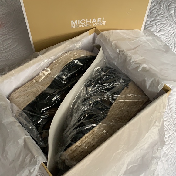 Michael Kors wedge - Picture 5 of 5